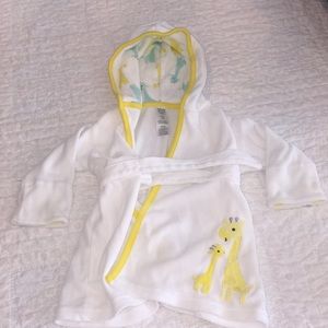 Carter’s infant robe. Size 0-9 months.